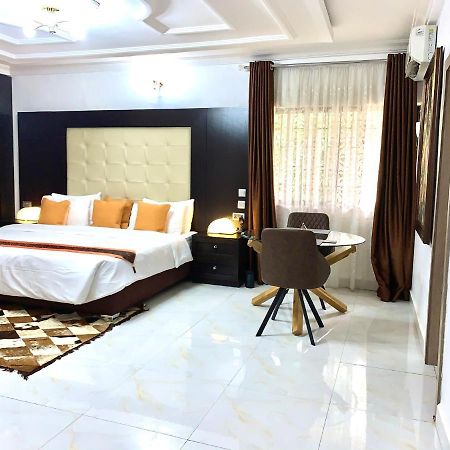 Urban Rootz Hotel Abuja Bagian luar foto