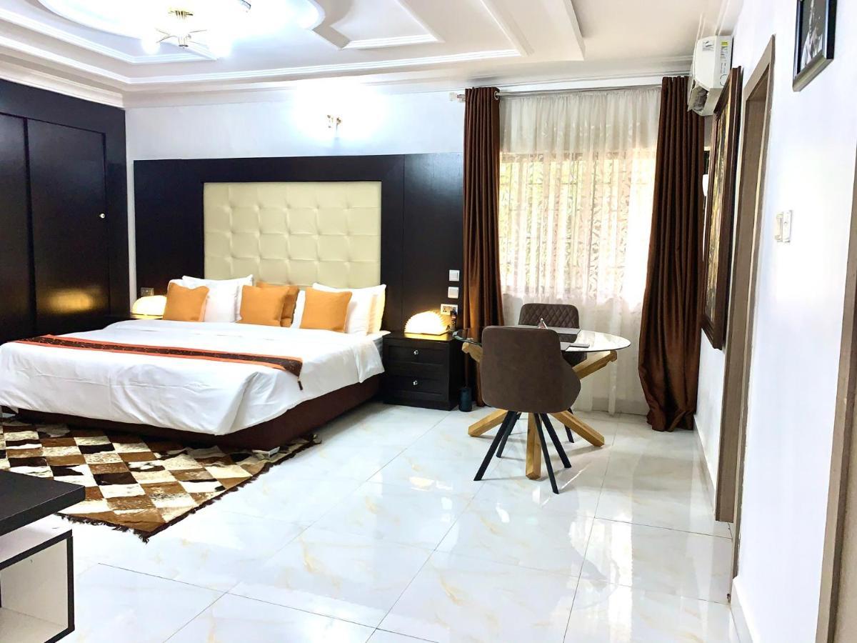 Urban Rootz Hotel Abuja Bagian luar foto
