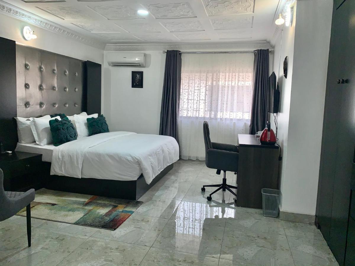 Urban Rootz Hotel Abuja Bagian luar foto