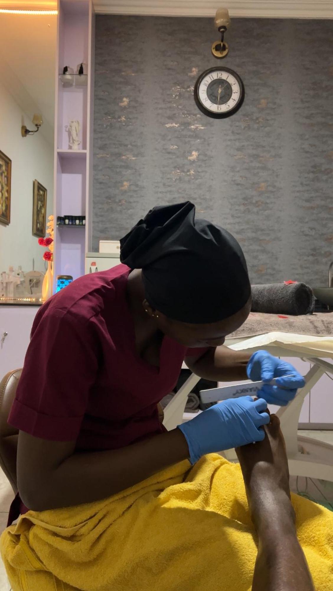 Urban Rootz Hotel Abuja Bagian luar foto