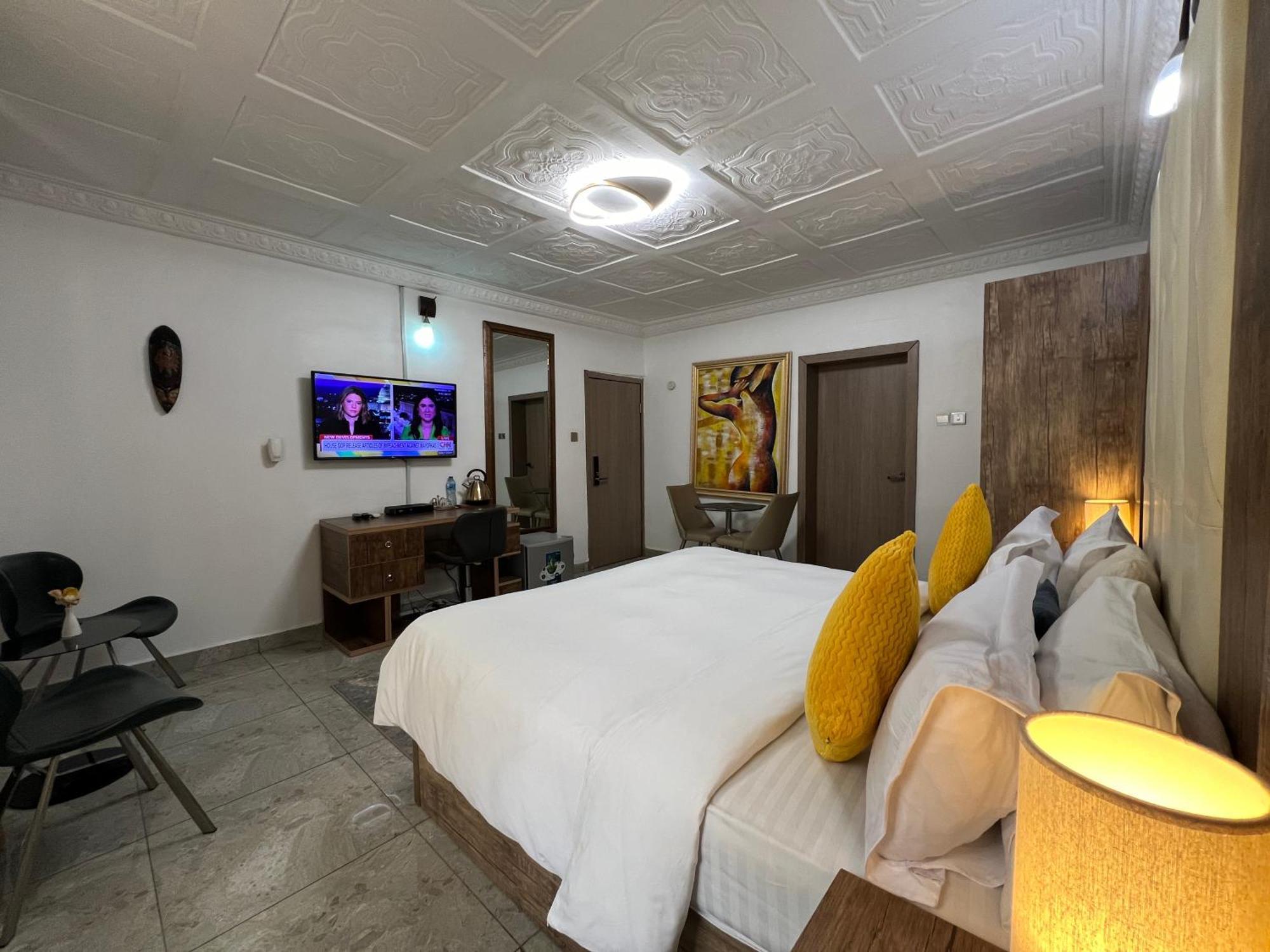 Urban Rootz Hotel Abuja Bagian luar foto
