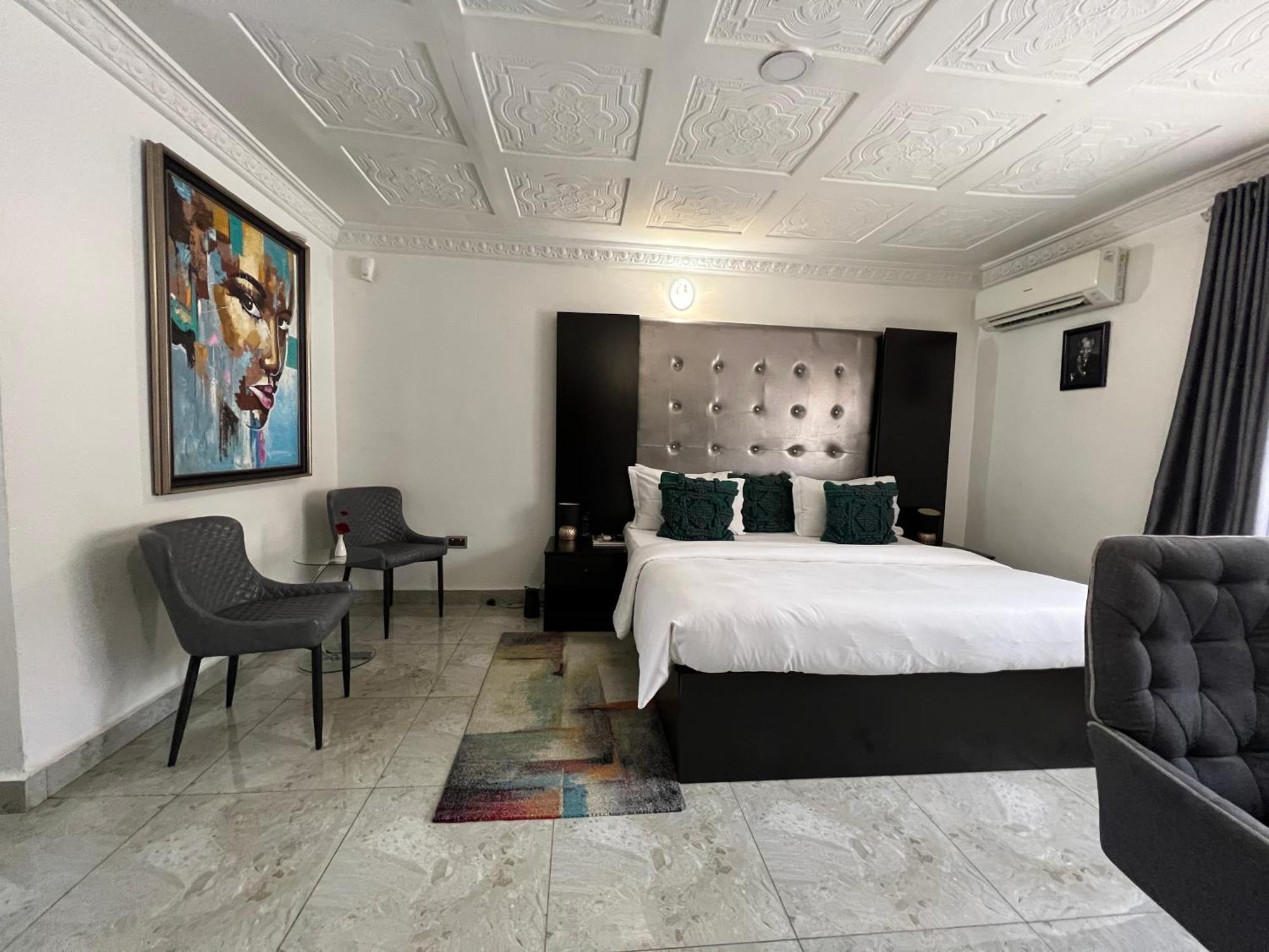 Urban Rootz Hotel Abuja Bagian luar foto