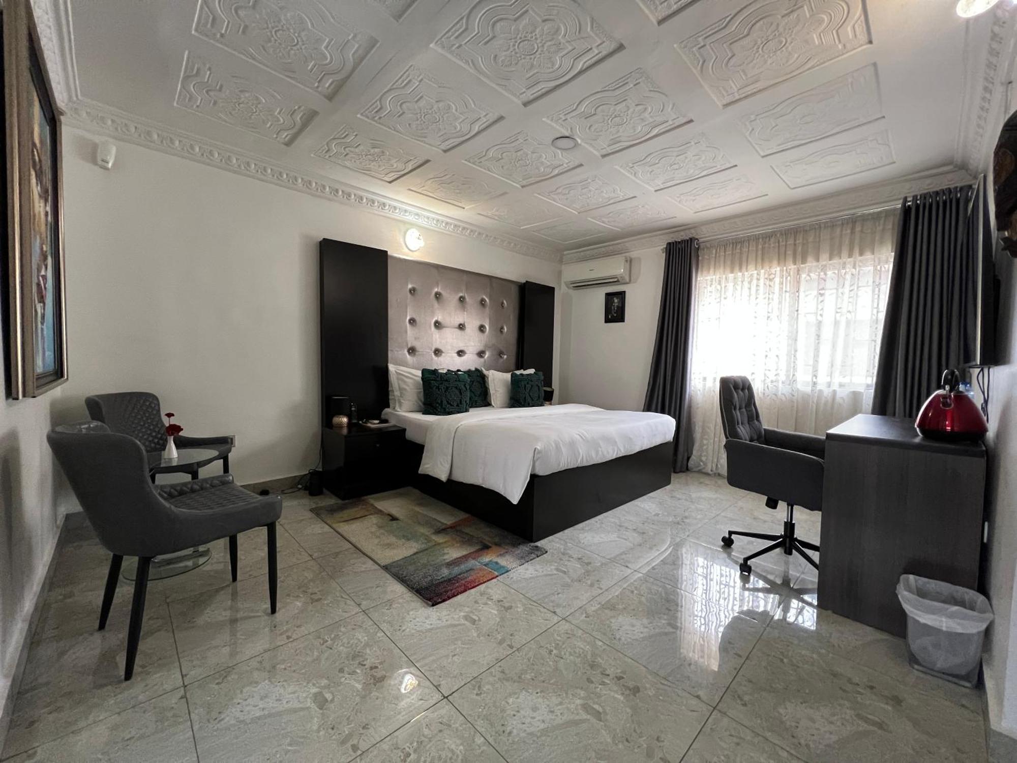 Urban Rootz Hotel Abuja Bagian luar foto