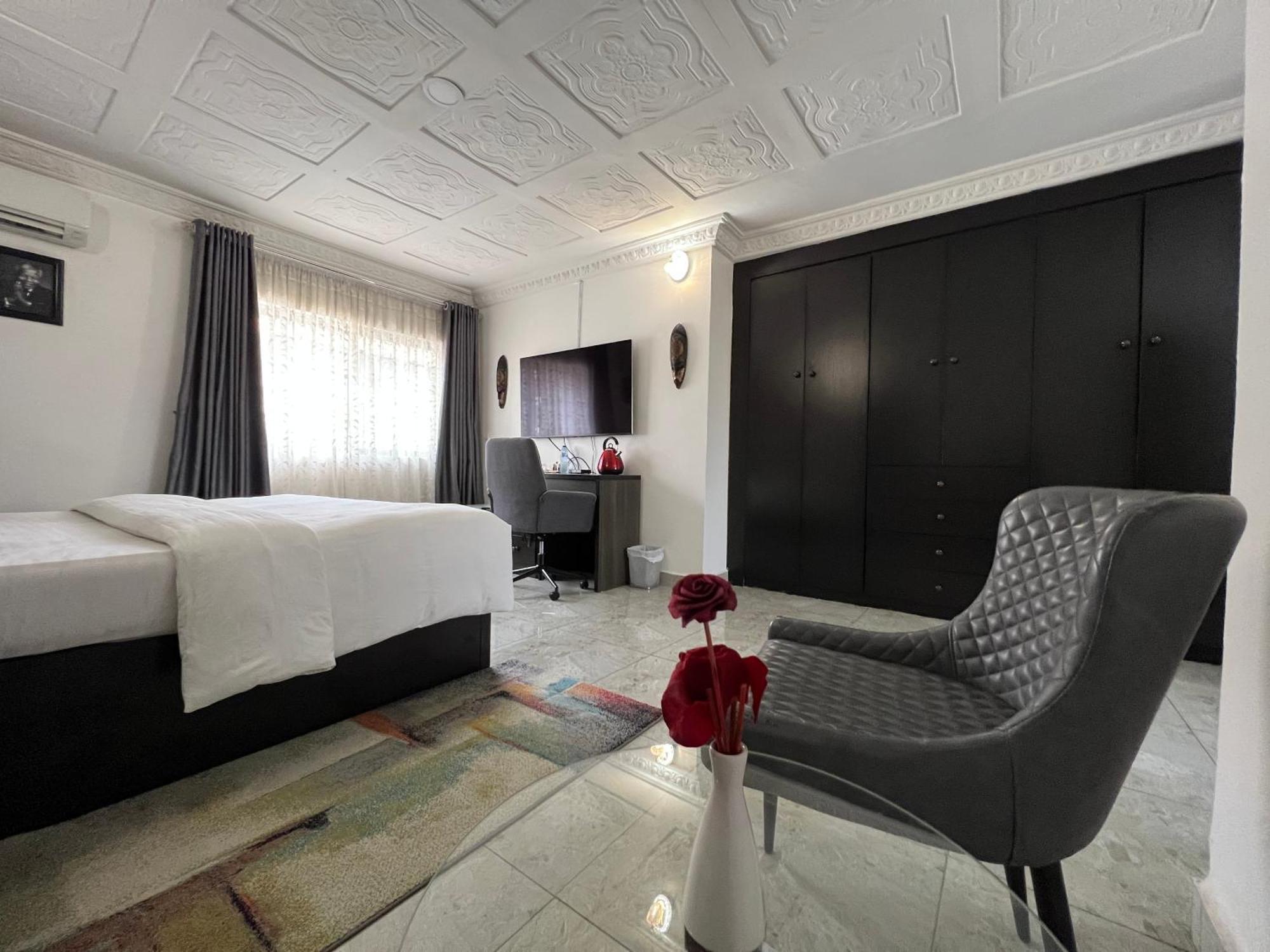 Urban Rootz Hotel Abuja Bagian luar foto