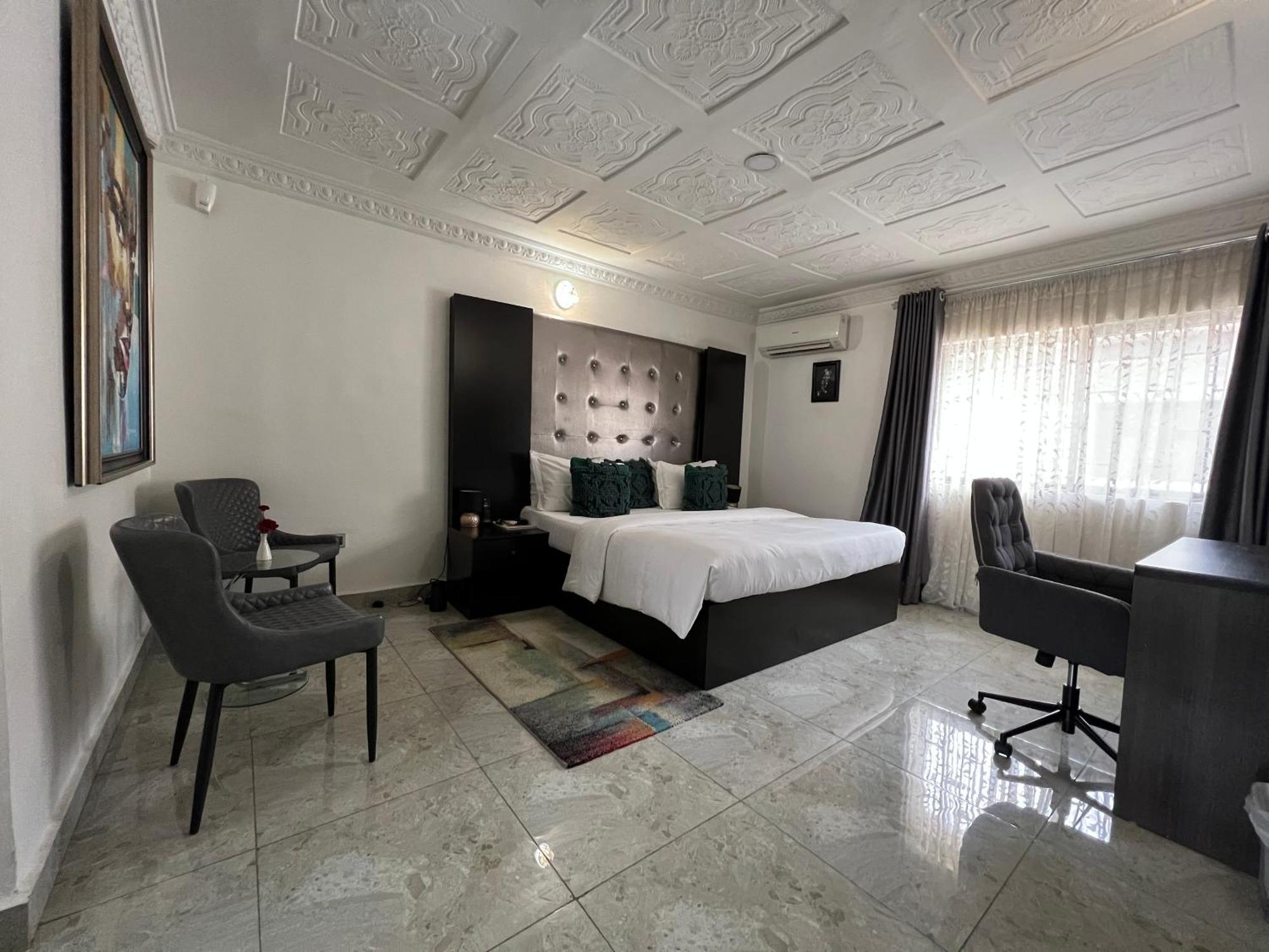 Urban Rootz Hotel Abuja Bagian luar foto